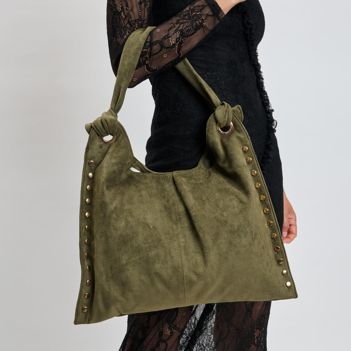 Woman wearing Olive Moda Luxe Meadow Hobo 842017139959 View 4 | Olive