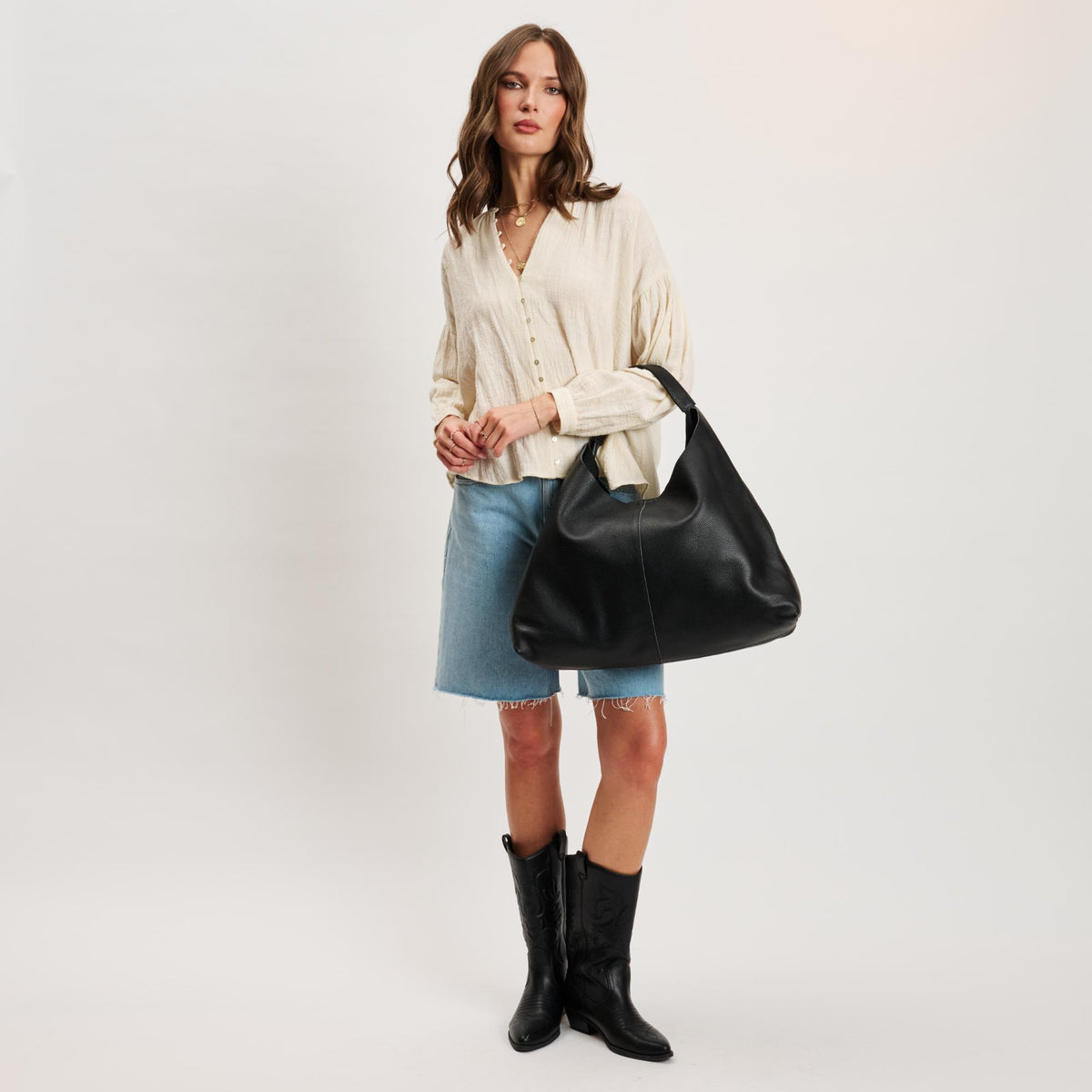Woman wearing Black Moda Luxe Kurt Hobo 842017142164 View 4 | Black