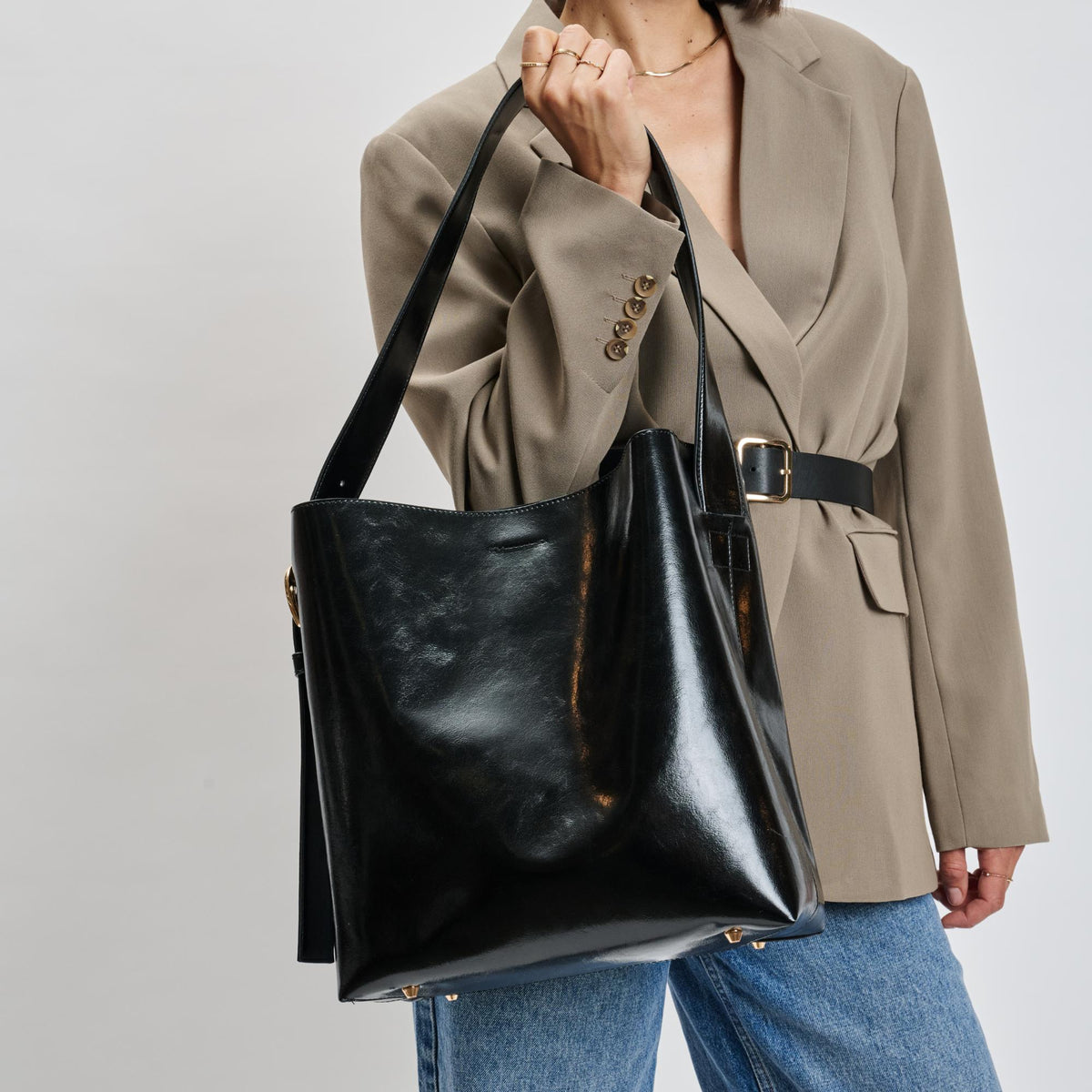 Woman wearing Black Moda Luxe Brooke Bucket 842017139515 View 4 | Black