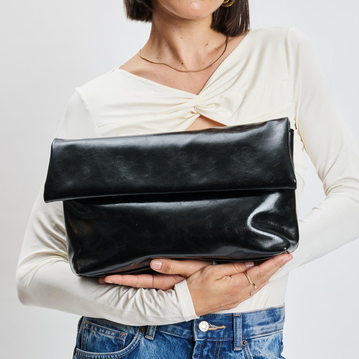 Woman wearing Black Moda Luxe Angela Crossbody 842017139973 View 4 | Black