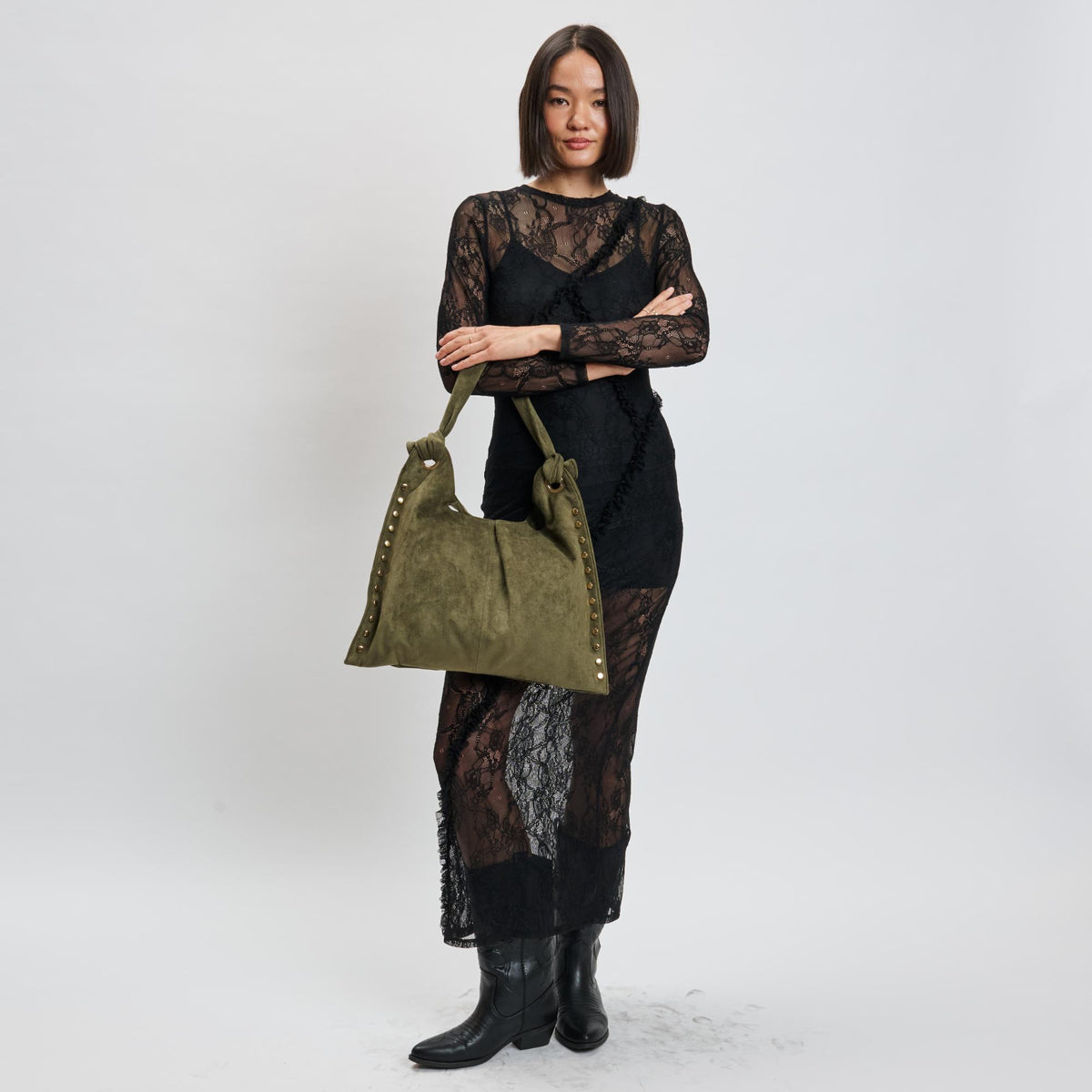 Woman wearing Olive Moda Luxe Meadow Hobo 842017139959 View 3 | Olive