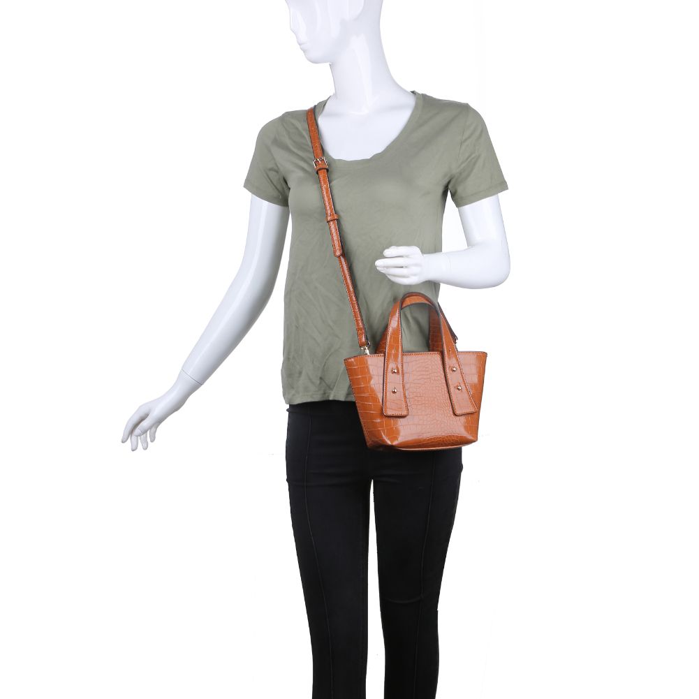 Product Image of Moda Luxe Arden Crossbody 842017126072 View 5 | Tan