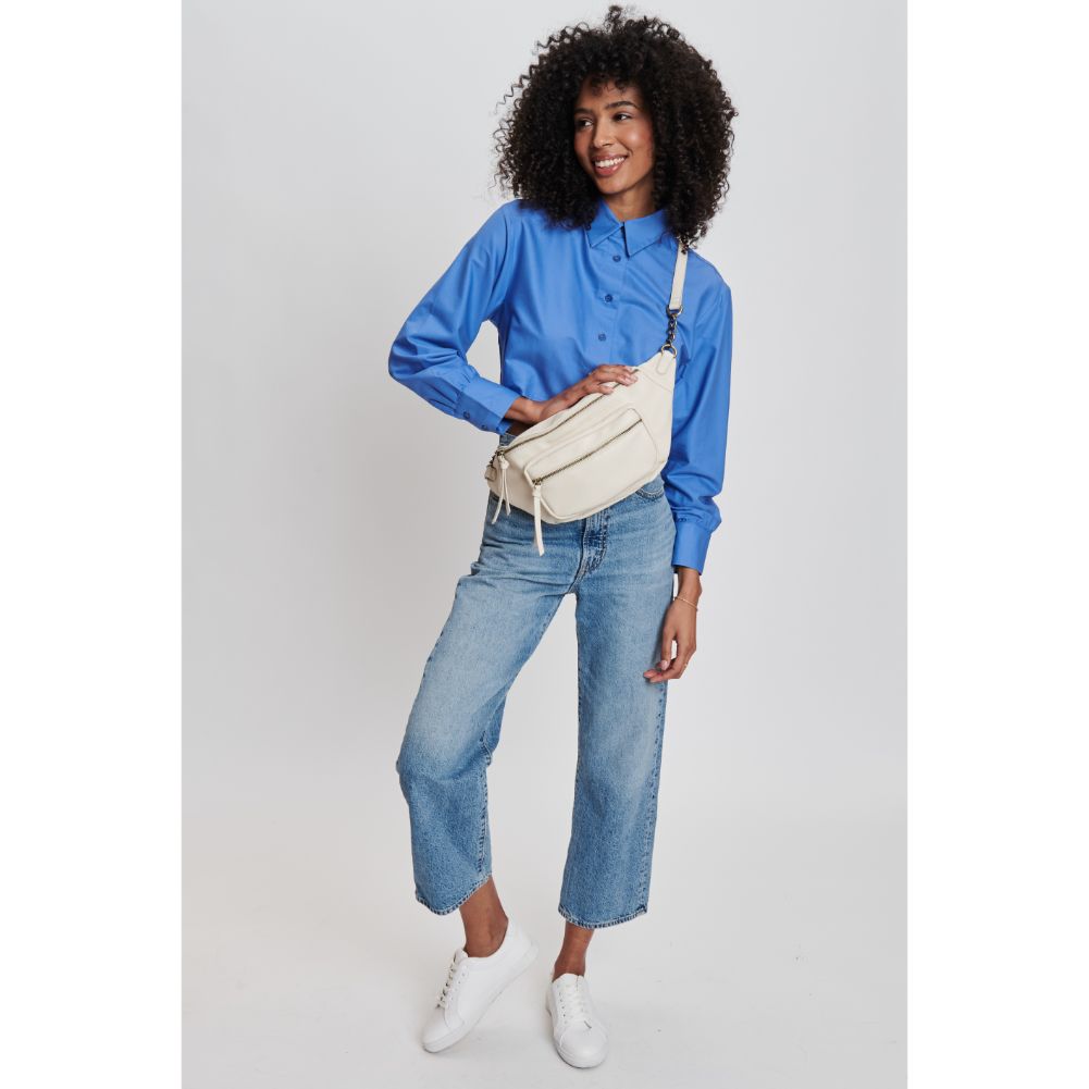 Woman wearing Ivory Moda Luxe Samira Belt Bag 842017132769 View 4 | Ivory