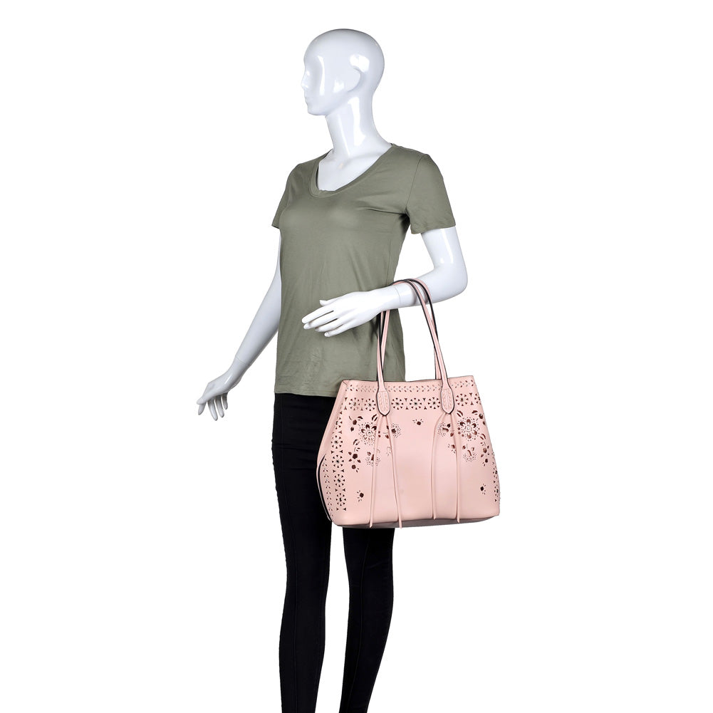 Woman wearing Ballerina Moda Luxe Canal Tote 842017113942 View 1 | Ballerina
