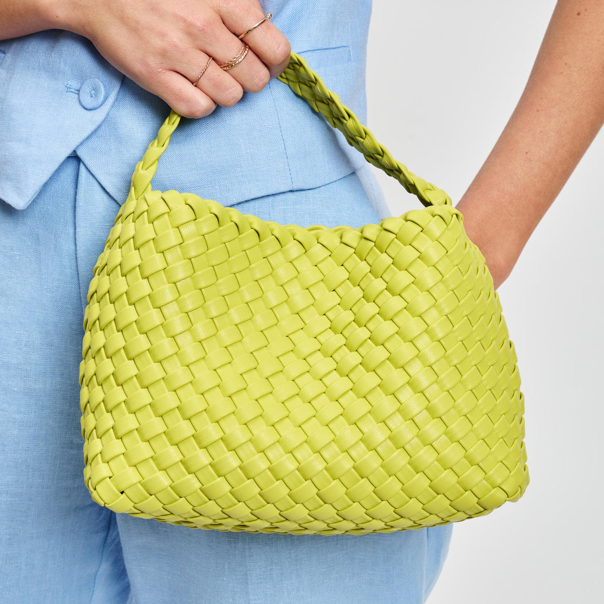 Woman wearing Lemon Moda Luxe Kaia Crossbody 842017137412 View 4 | Lemon