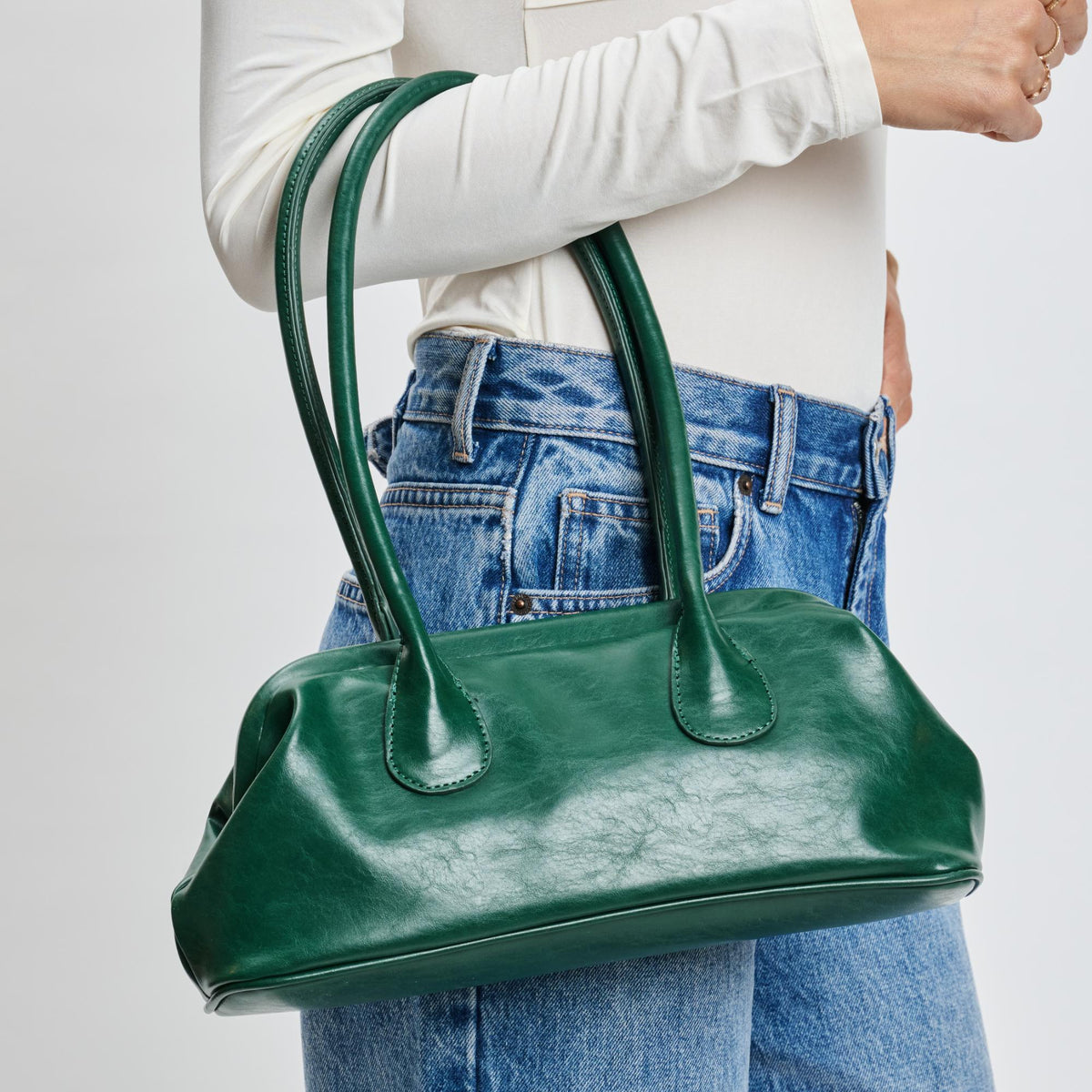 Woman wearing Emerald Moda Luxe Ninna Shoulder Bag 842017139560 View 4 | Emerald
