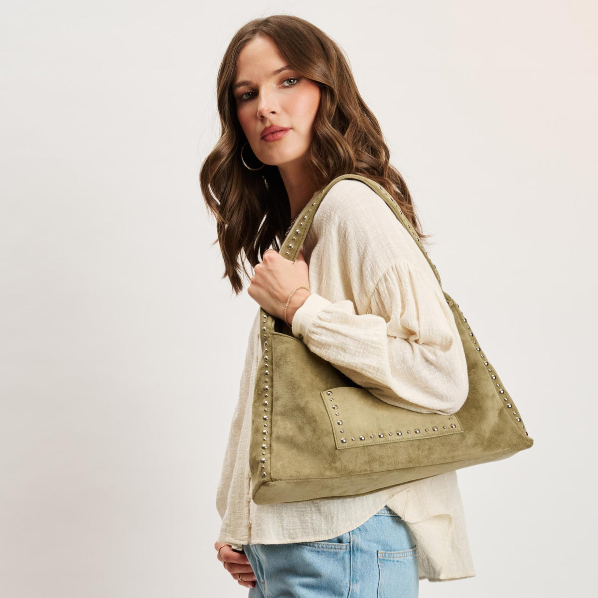 Woman wearing Sage Moda Luxe Dahlia Hobo 842017140641 View 3 | Sage
