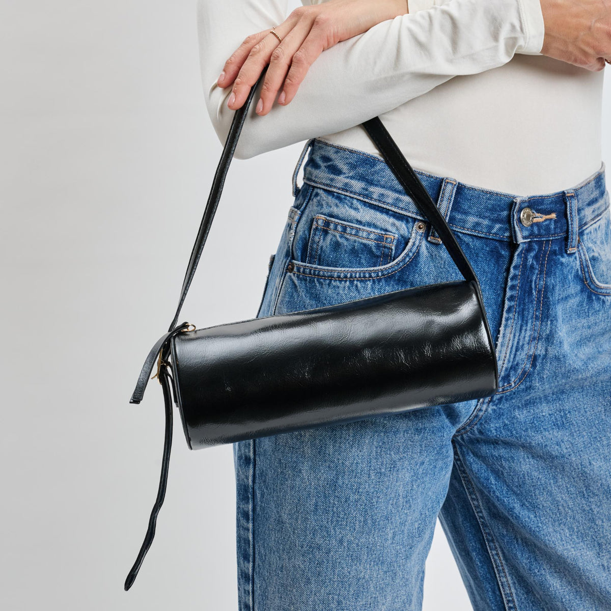 Woman wearing Black Moda Luxe Mila Shoulder Bag 842017139270 View 4 | Black