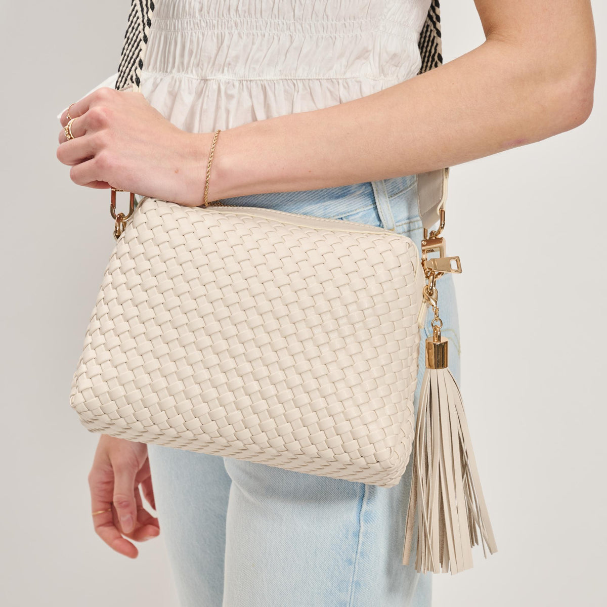 Woman wearing Ivory Moda Luxe Roxana Crossbody 842017137436 View 4 | Ivory