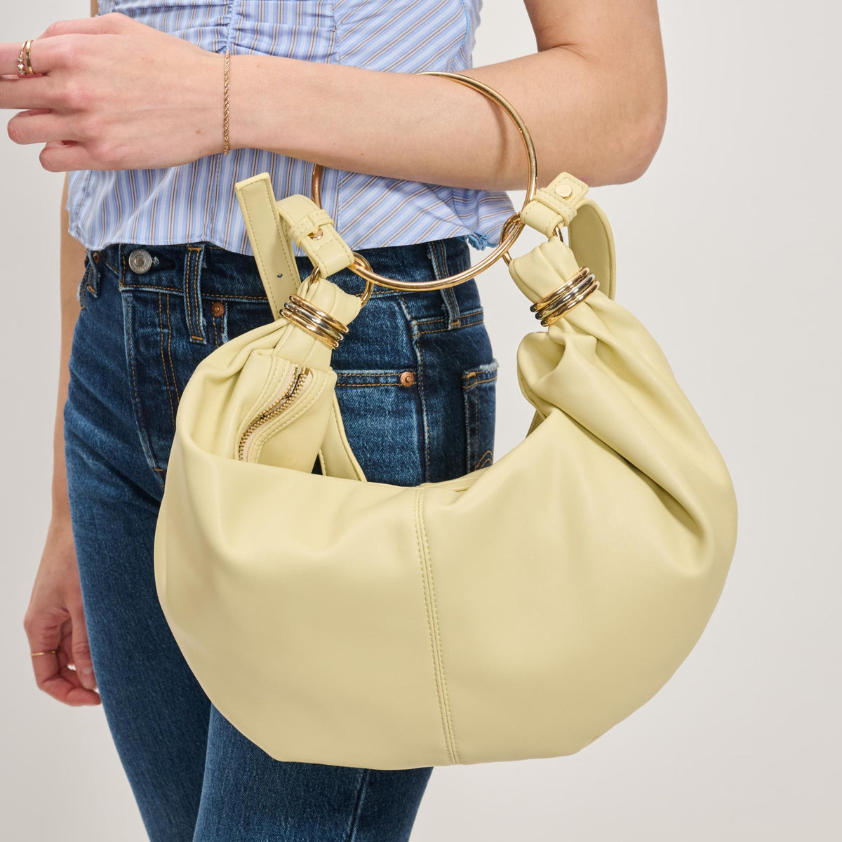 Woman wearing Butter Moda Luxe Azura Crossbody 842017138020 View 1 | Butter