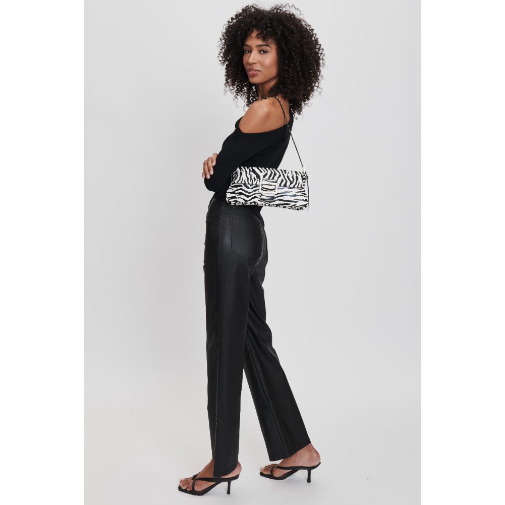 Woman wearing Zebra Moda Luxe Fay Hobo 842017132974 View 3 | Zebra