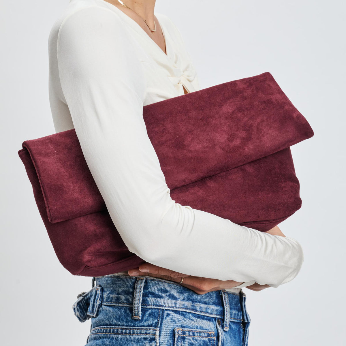 Woman wearing Wine Moda Luxe Zarae Crossbody 842017140009 View 4 | Wine