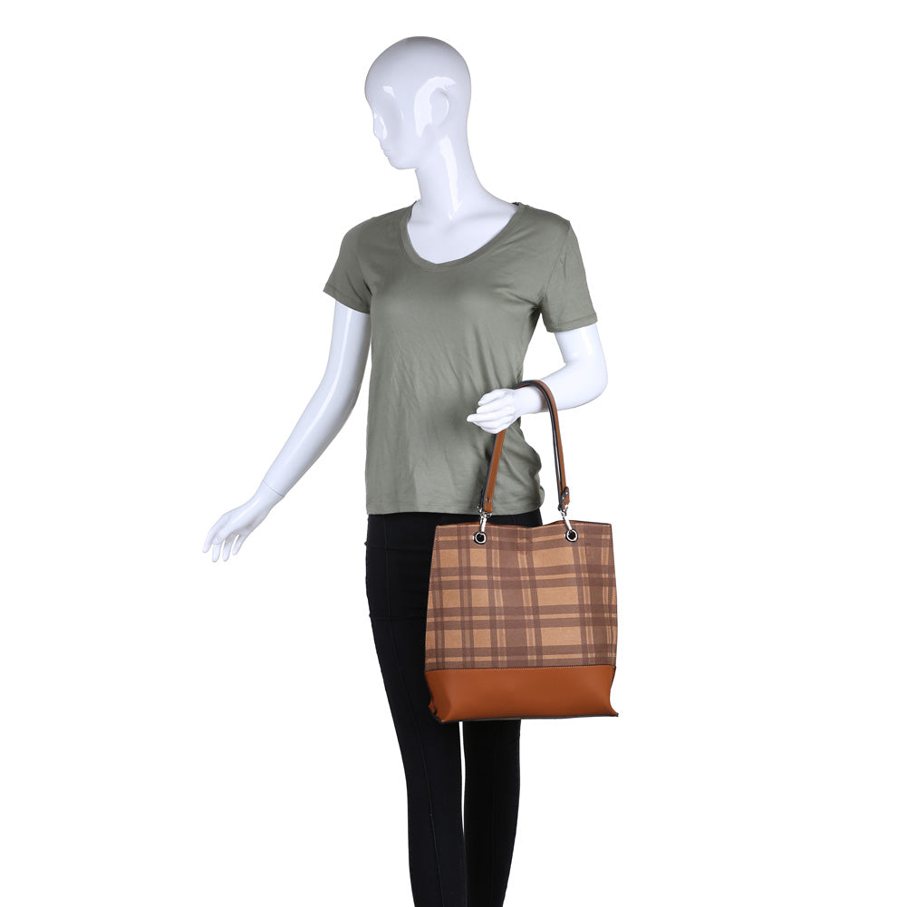 Product Image of Moda Luxe Austin Hobo 842017116400 View 5 | Tan