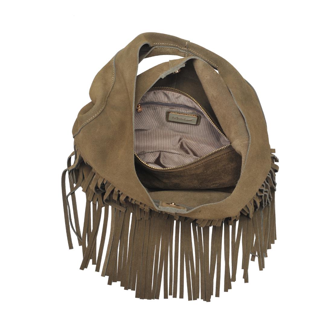 Woman wearing Olive Moda Luxe Hope Hobo 842017139102 View 9 | Olive
