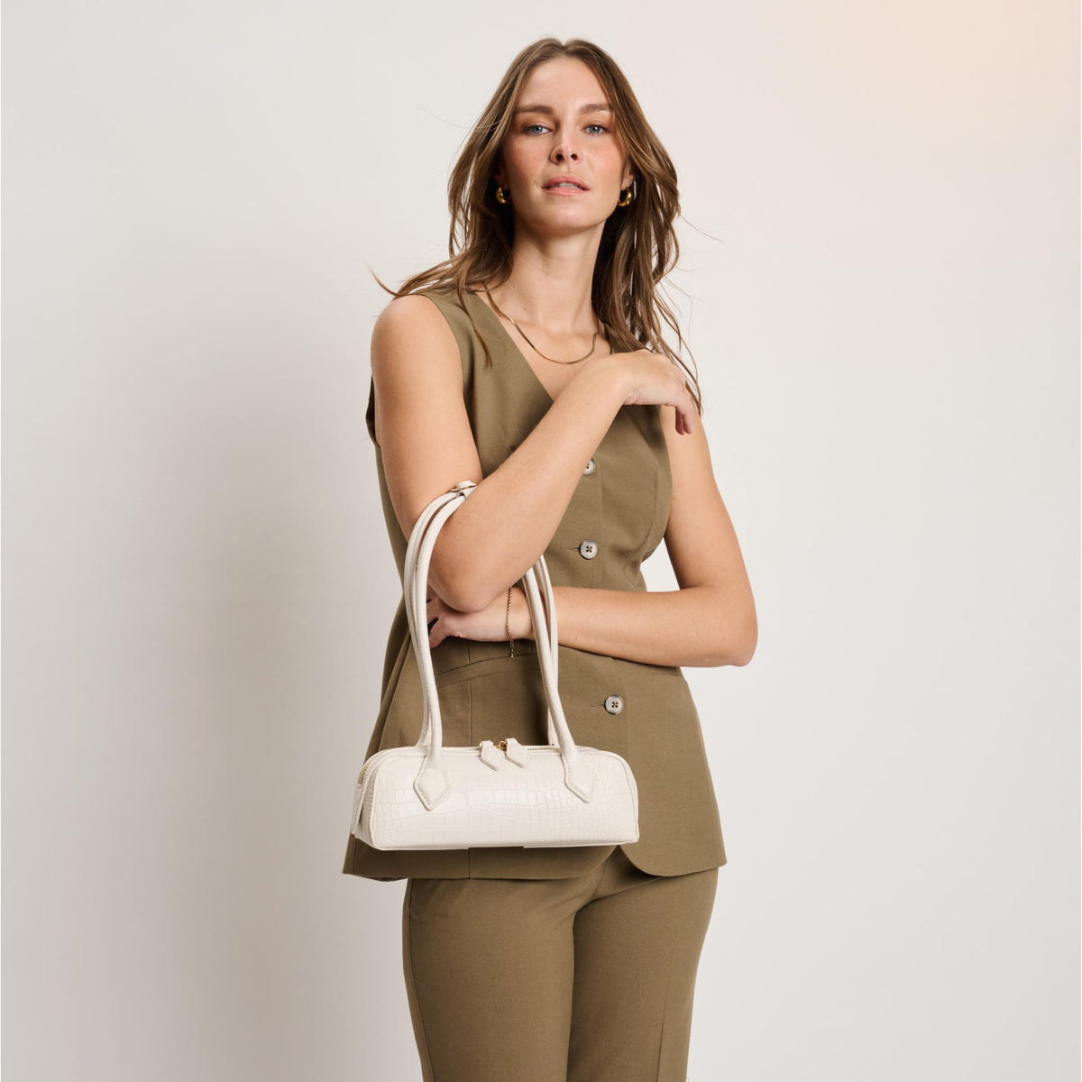 Woman wearing Ivory Moda Luxe Lola Shoulder Bag 842017139256 View 3 | Ivory