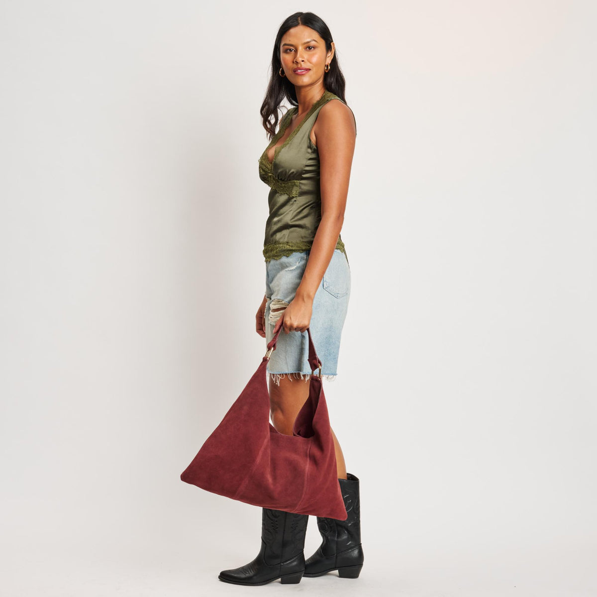 Woman wearing Rust Moda Luxe Indie Hobo 842017138952 View 4 | Rust