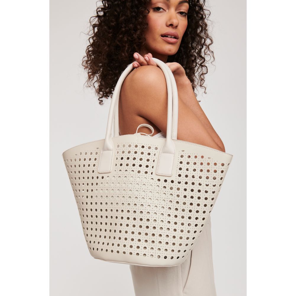 Woman wearing Ivory Moda Luxe Palmas Tote 842017123767 View 2 | Ivory