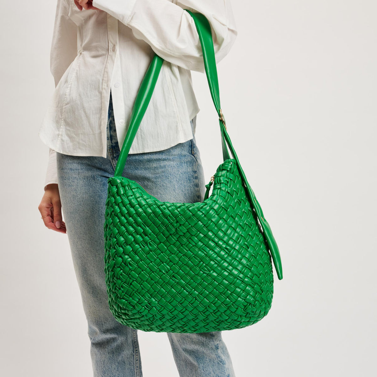 Woman wearing Kelly Green Moda Luxe Classica Crossbody 842017135500 View 2 | Kelly Green