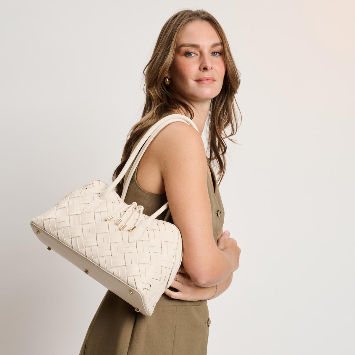 Woman wearing Oatmilk Moda Luxe Lotus Shoulder Bag 842017140801 View 3 | Oatmilk