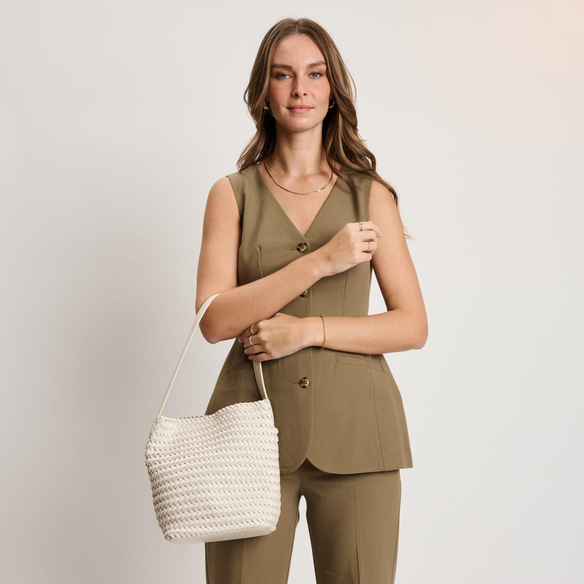 Woman wearing Oatmilk Moda Luxe Viva Tote 842017140924 View 2 | Oatmilk