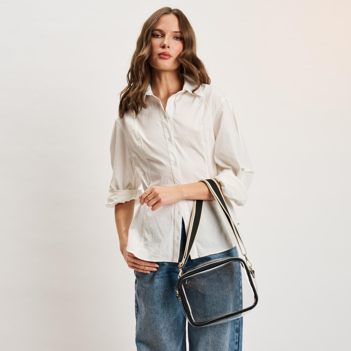 Woman wearing Clear Black Moda Luxe Christina Crossbody 842017133520 View 3 | Clear Black