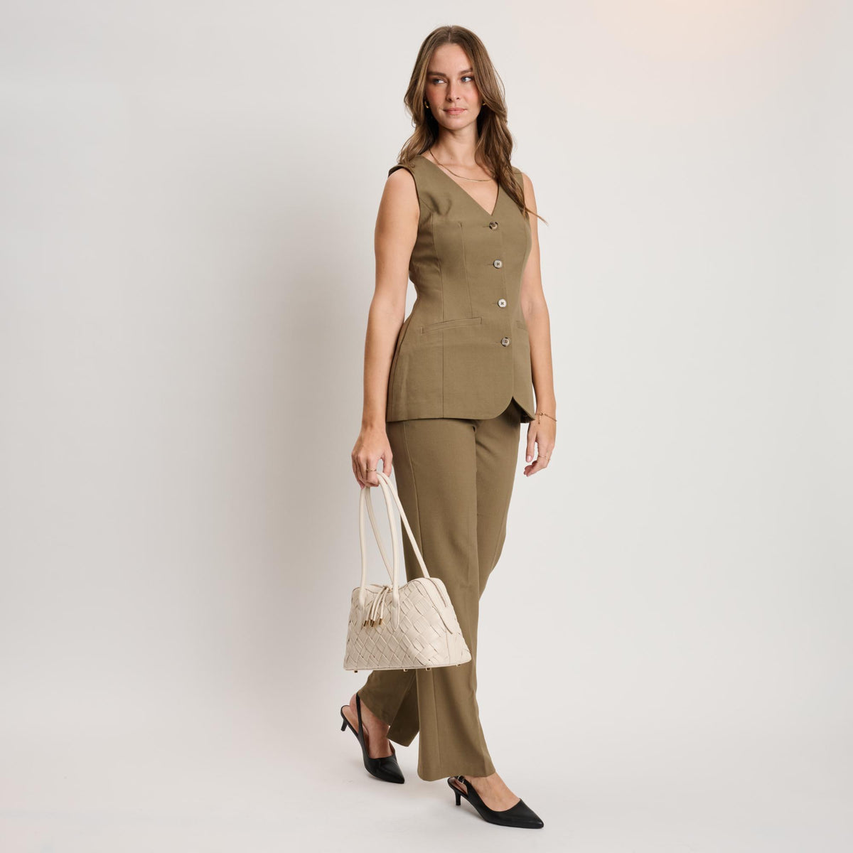 Woman wearing Oatmilk Moda Luxe Lotus Shoulder Bag 842017140801 View 4 | Oatmilk