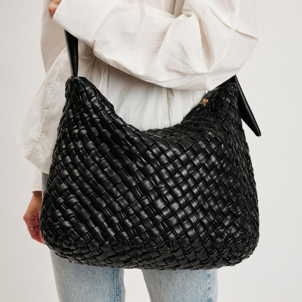 Woman wearing Black Moda Luxe Classica Crossbody 842017135470 View 2 | Black