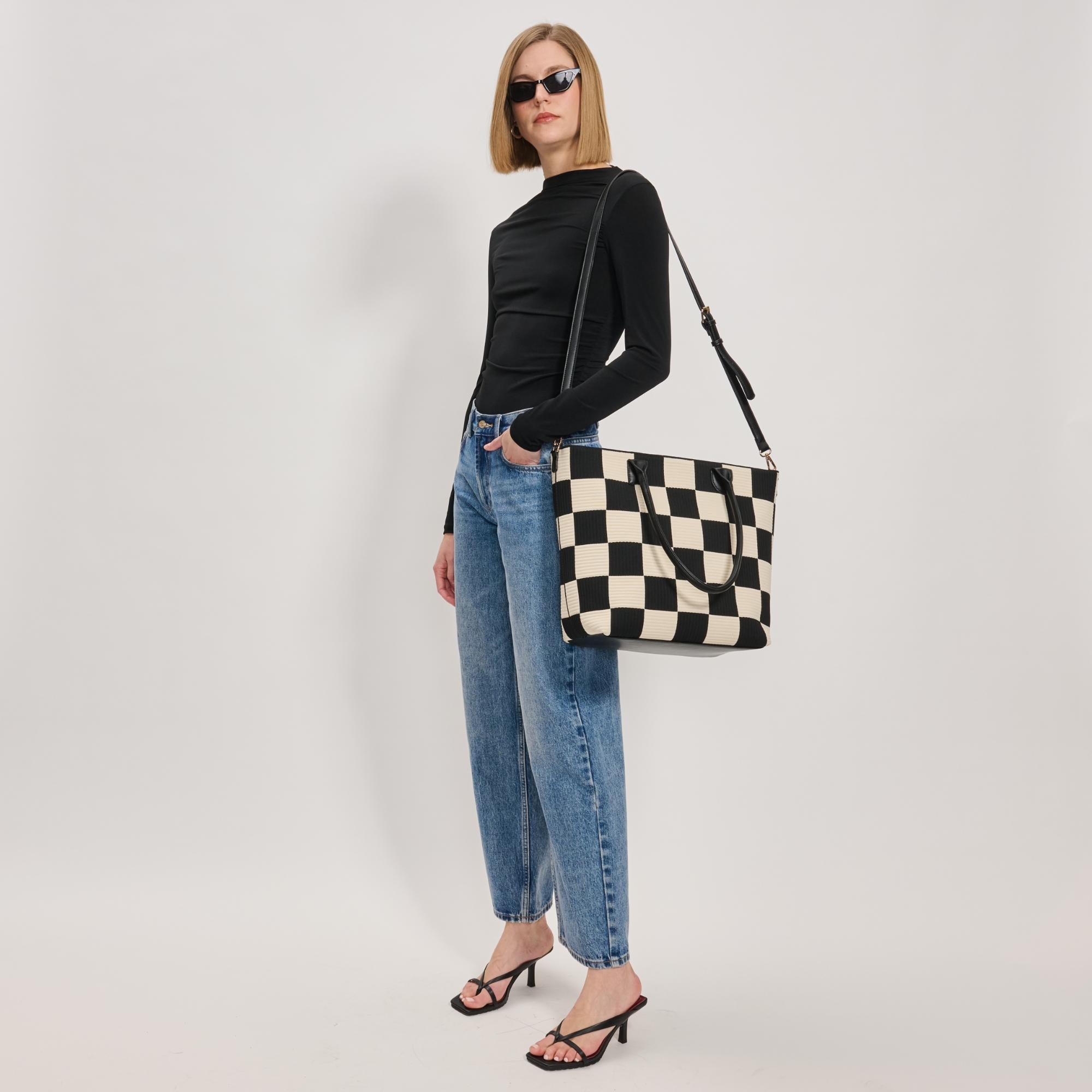 boutique holiday checkered shopping tote busy bee travel bag Bonnie