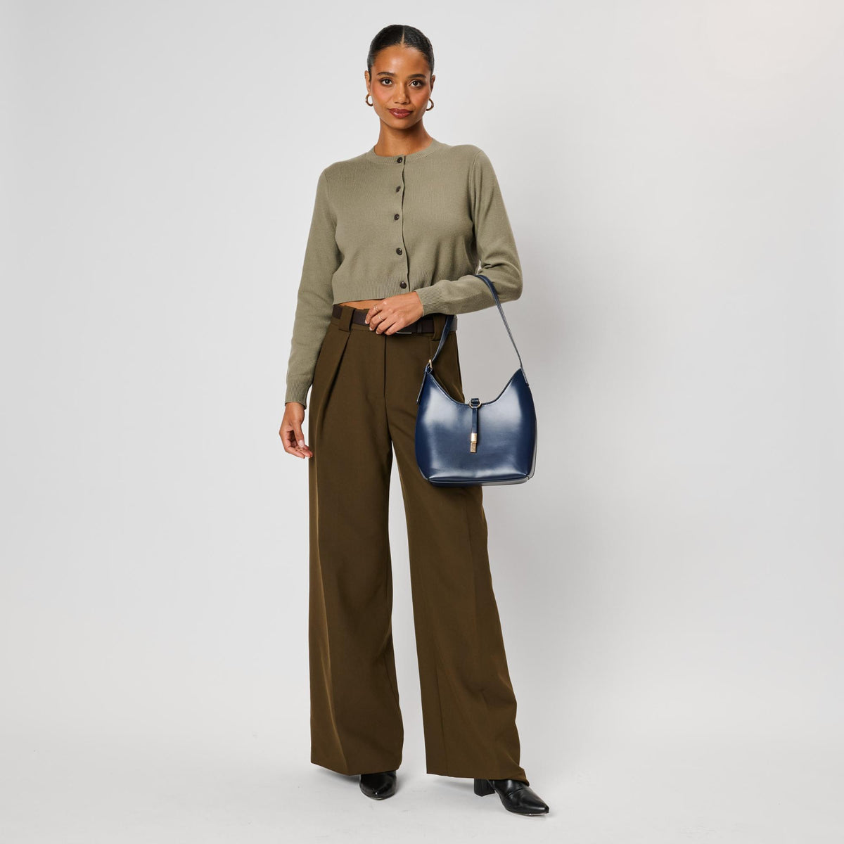 Woman wearing Denim Moda Luxe Blair Shoulder Bag 842017143239 View 4 | Denim