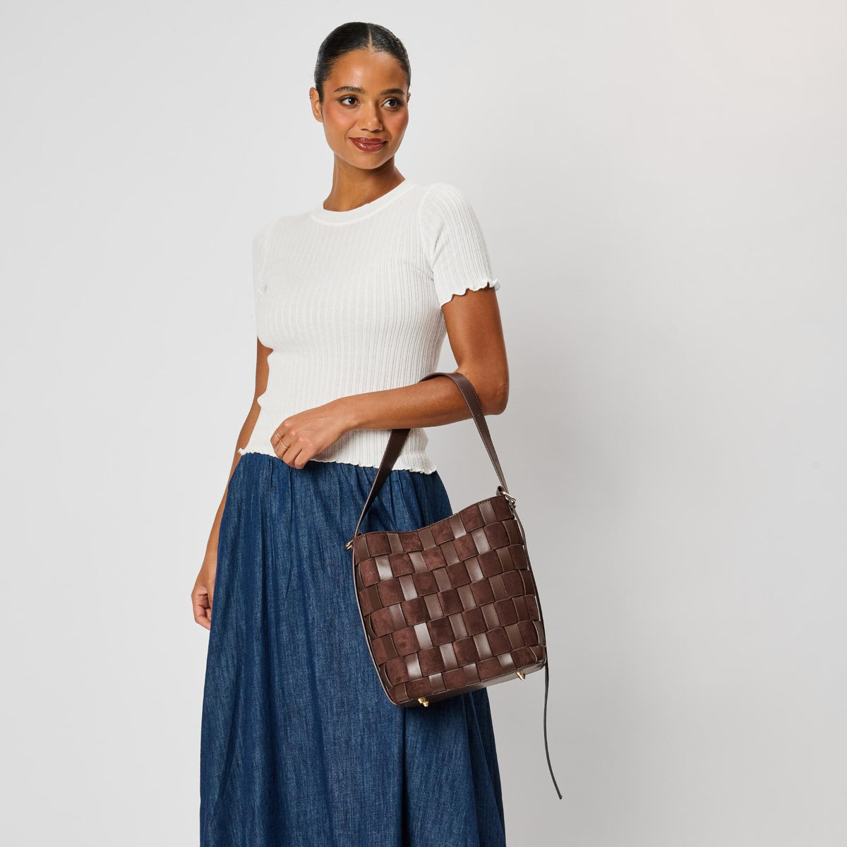 Woman wearing Chocolate Moda Luxe Naomi Bucket 842017142652 View 3 | Chocolate