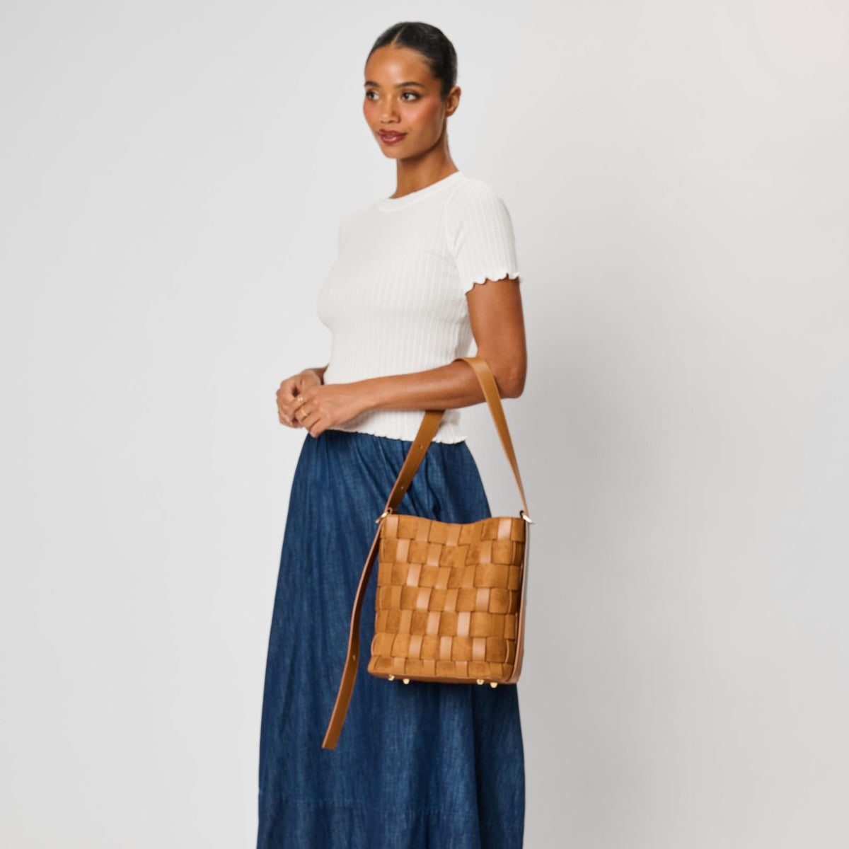 Woman wearing Tan Moda Luxe Naomi Bucket 842017142645 View 3 | Tan