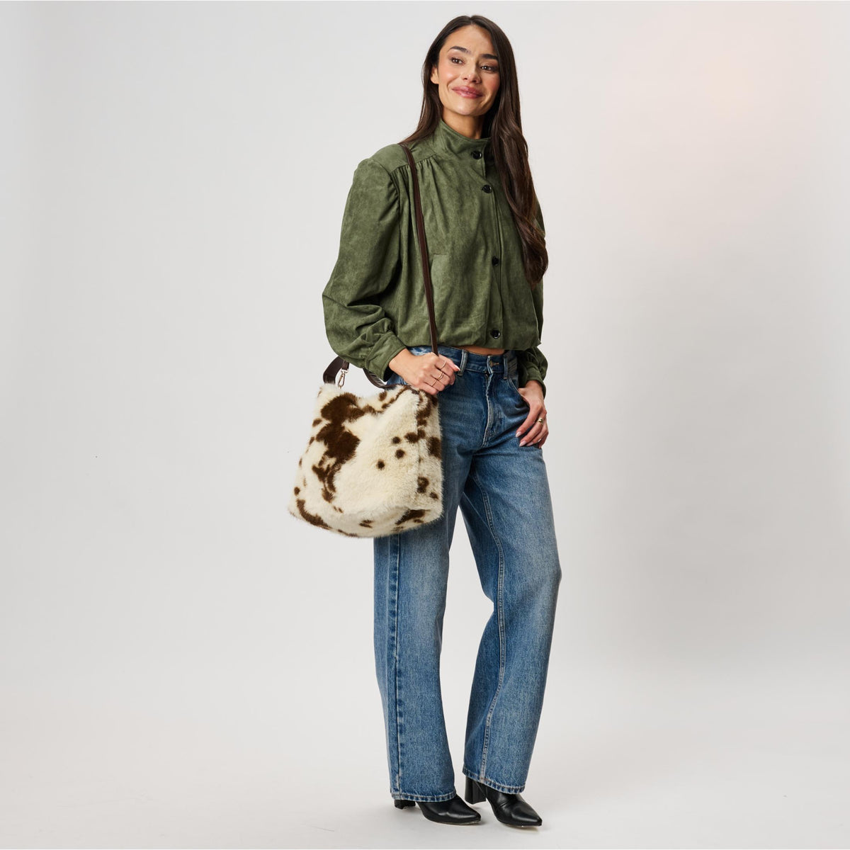 Woman wearing Brown Cream Moda Luxe Lumi Hobo 842017142997 View 3 | Brown Cream