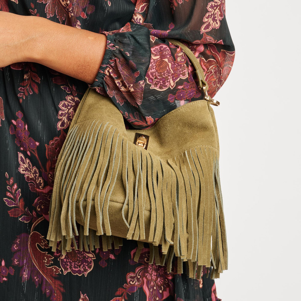 Woman wearing Olive Moda Luxe Faith Crossbody 842017139058 View 4 | Olive