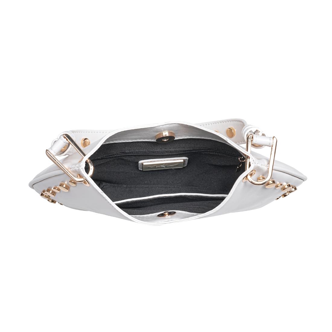 Woman wearing Oatmilk Moda Luxe Nova Crossbody 842017140122 View 9 | Oatmilk