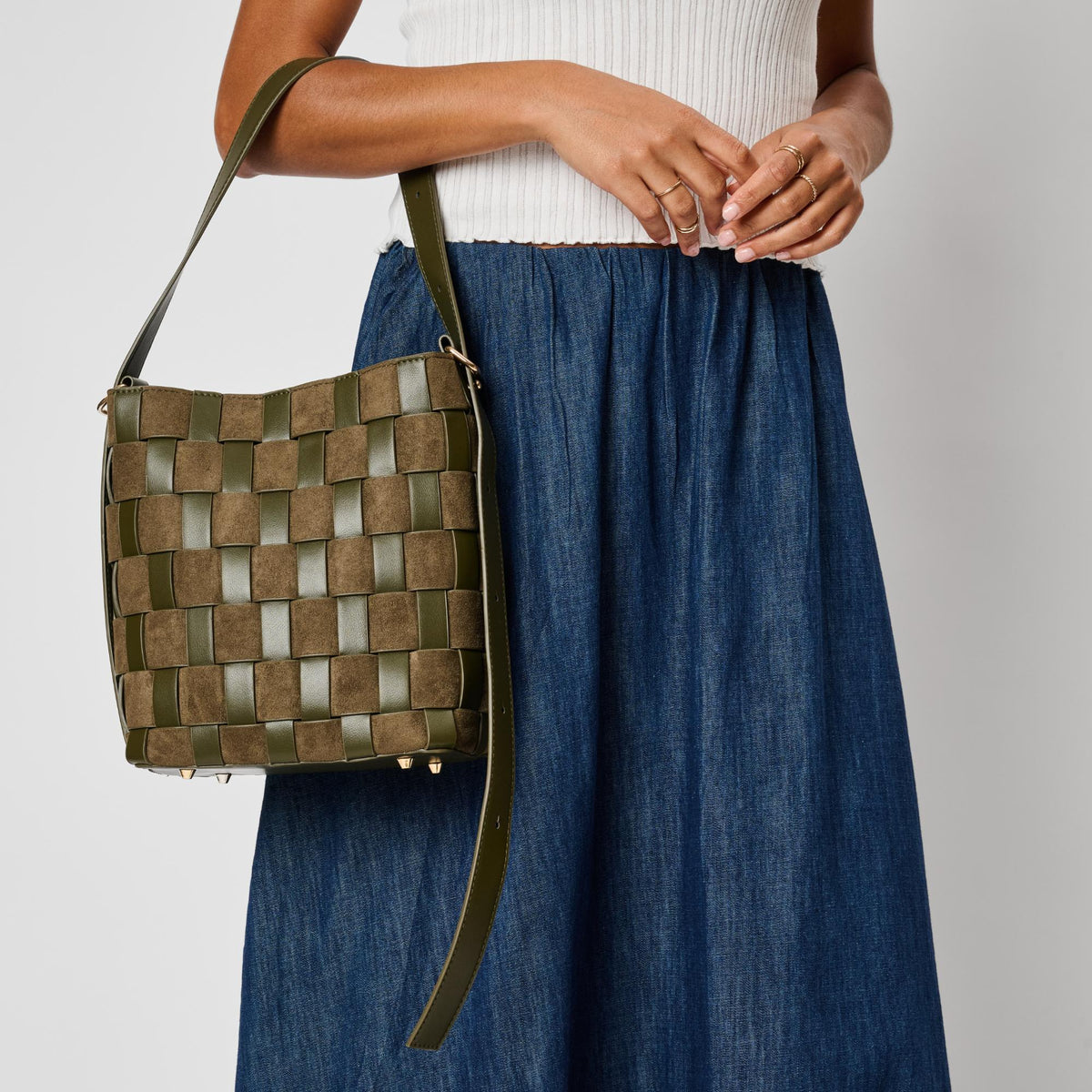 Woman wearing Olive Moda Luxe Naomi Bucket 842017142669 View 2 | Olive