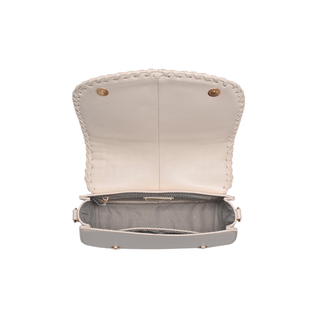 Woman wearing Oatmilk Moda Luxe Cecillia Crossbody 842017137696 View 9 | Oatmilk
