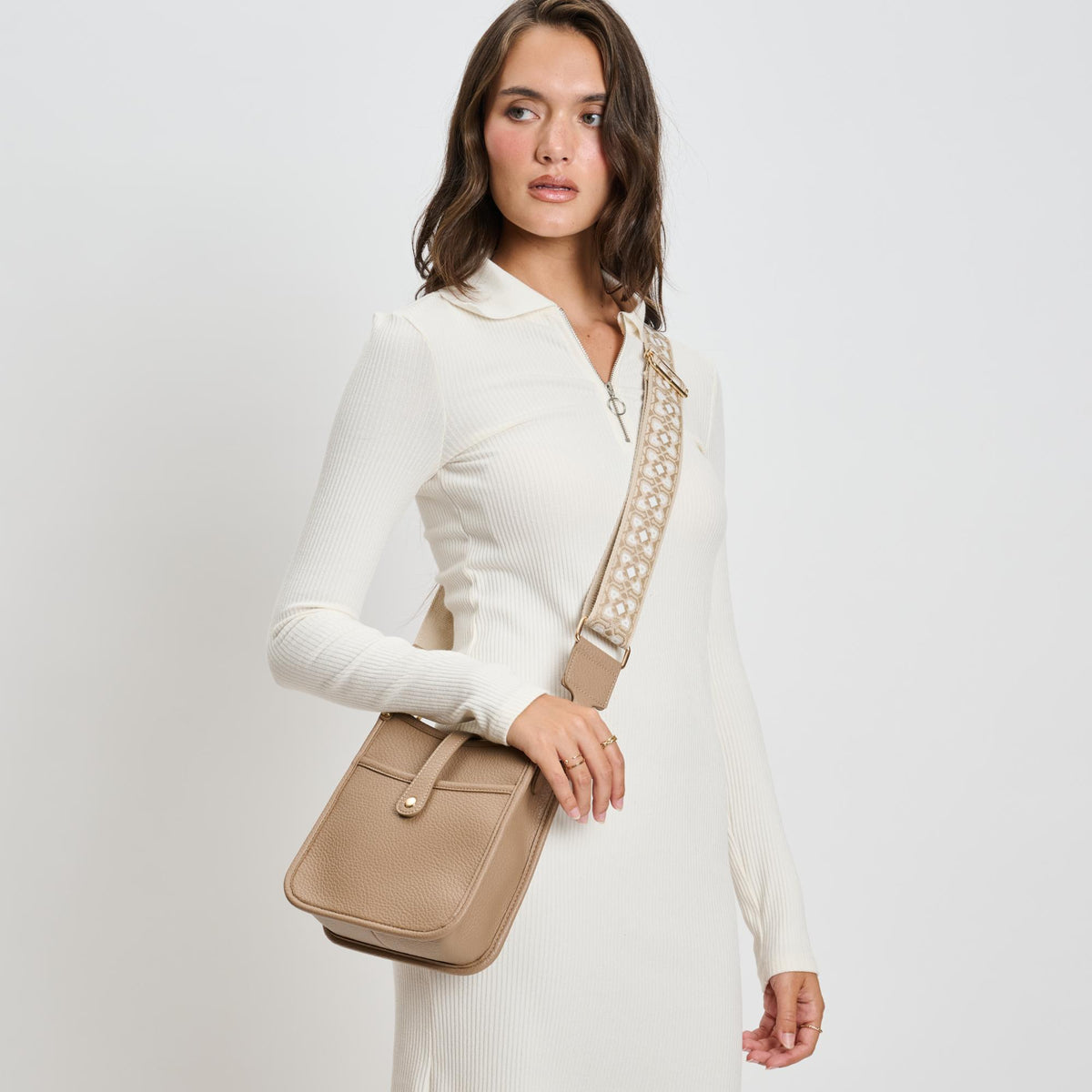 Woman wearing Putty Moda Luxe Ashley Crossbody 842017136019 View 1 | Putty