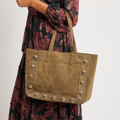 Woman wearing Olive Moda Luxe Karli Tote 842017139928 View 1 | Olive