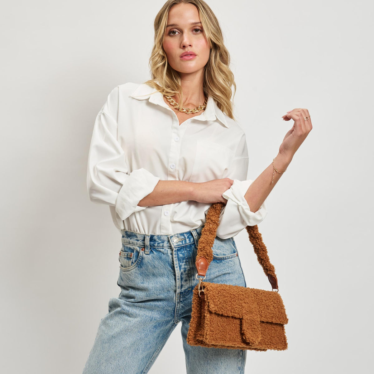 Woman wearing Tan Sol and Selene Fergie Crossbody 842017133735 View 3 | Tan
