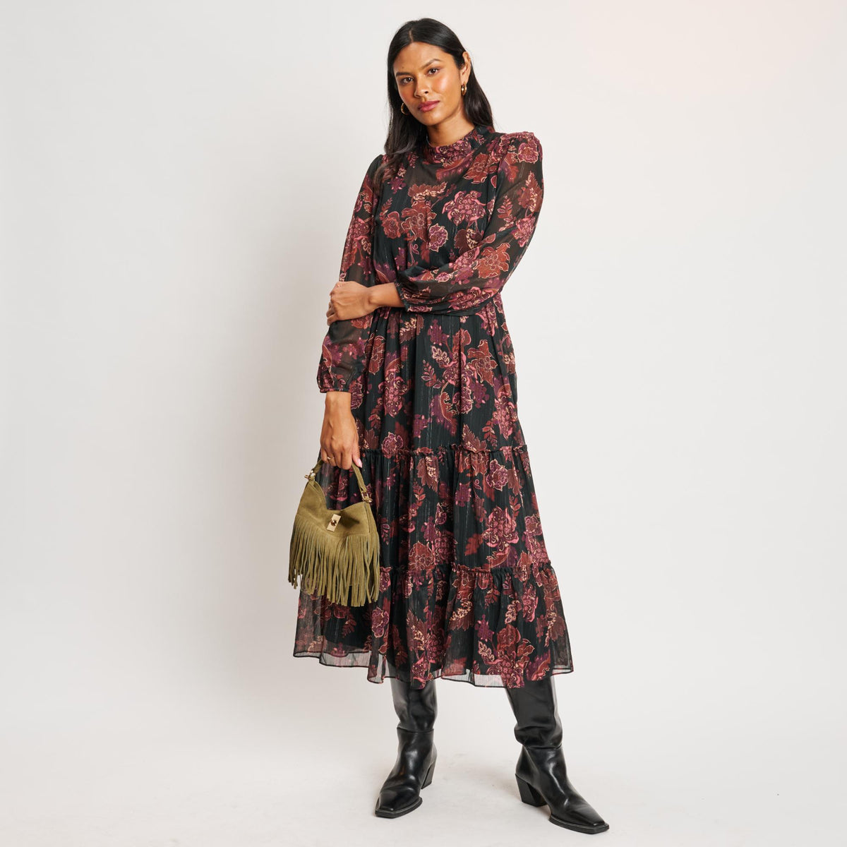 Woman wearing Olive Moda Luxe Faith Crossbody 842017139058 View 3 | Olive