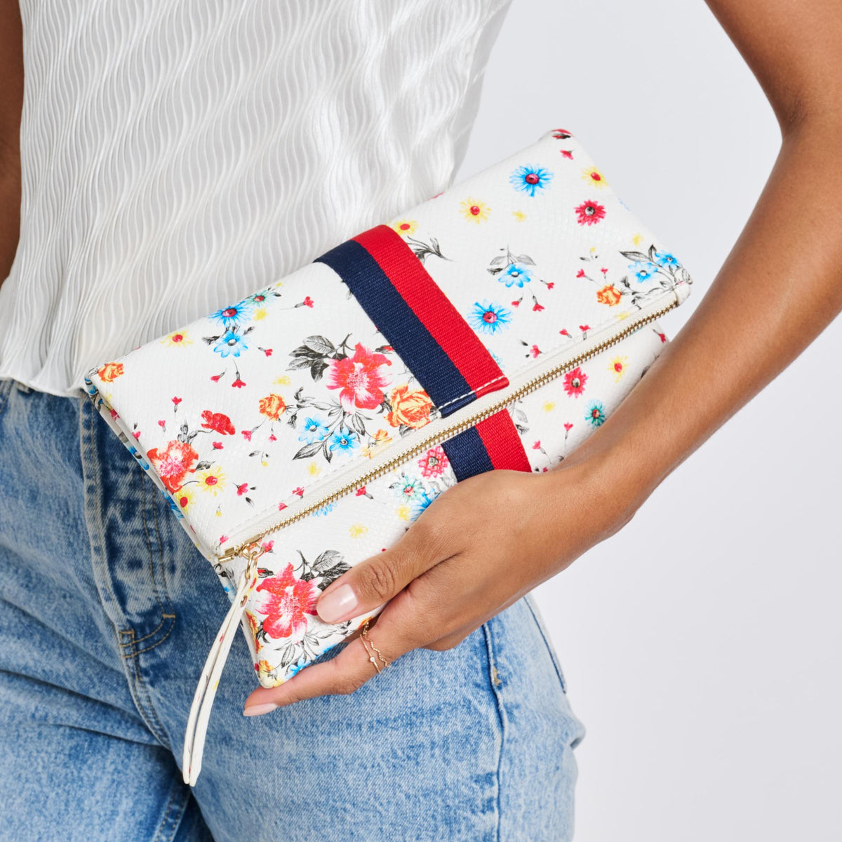 Woman wearing White Sol and Selene Jules Print Clutch 842017119401 View 1 | White