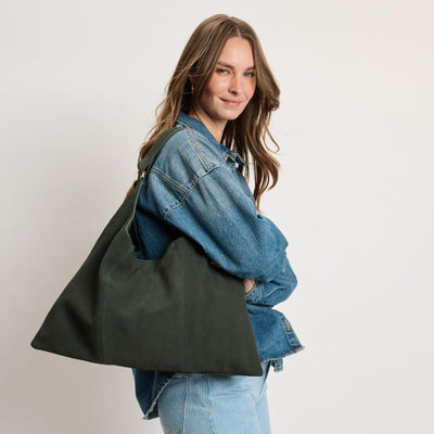 Woman wearing Olive Moda Luxe Indie Hobo 842017138945 View 1 | Olive