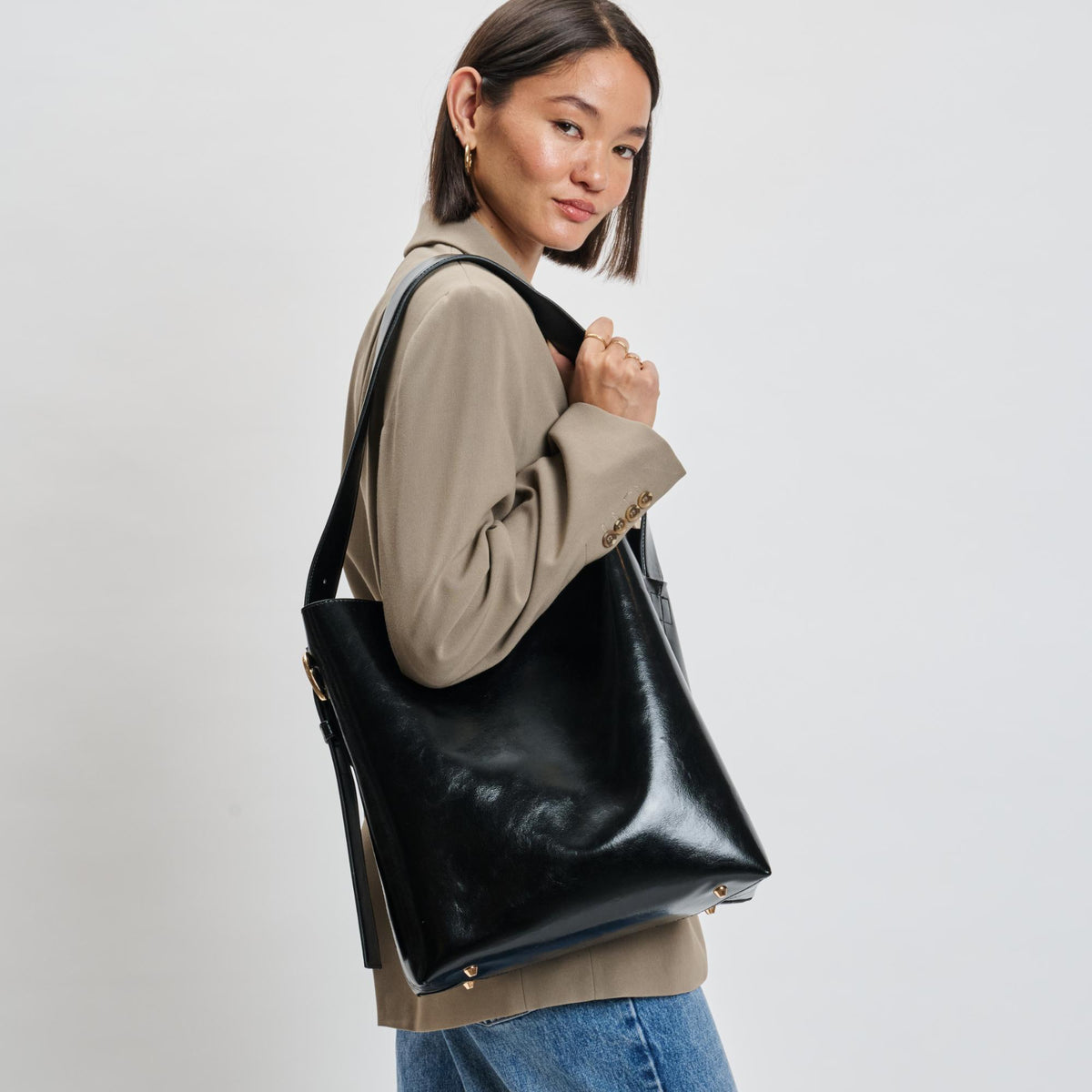 Woman wearing Black Sol and Selene Brooke Bucket 842017139515 View 1 | Black