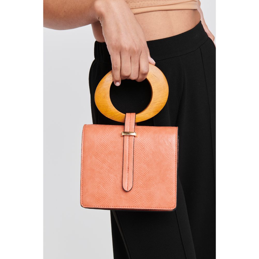 Woman wearing Mandarin Moda Luxe Callie Crossbody 842017123927 View 2 | Mandarin