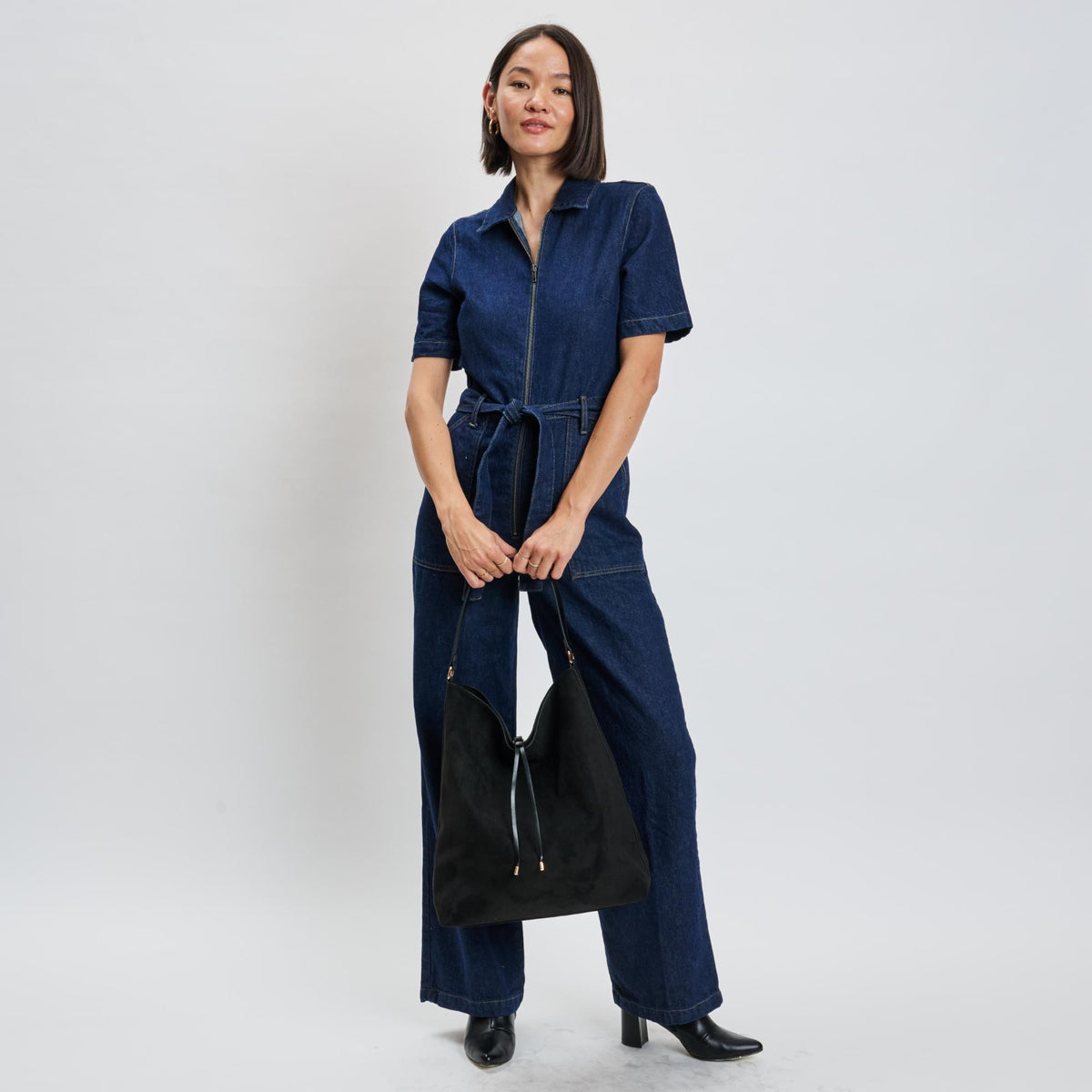 Woman wearing Black Moda Luxe Felicity Hobo 842017139355 View 4 | Black