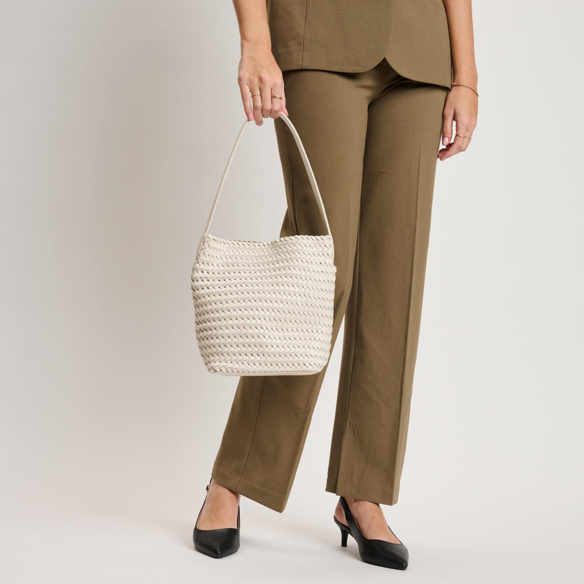 Woman wearing Oatmilk Moda Luxe Viva Tote 842017140924 View 4 | Oatmilk