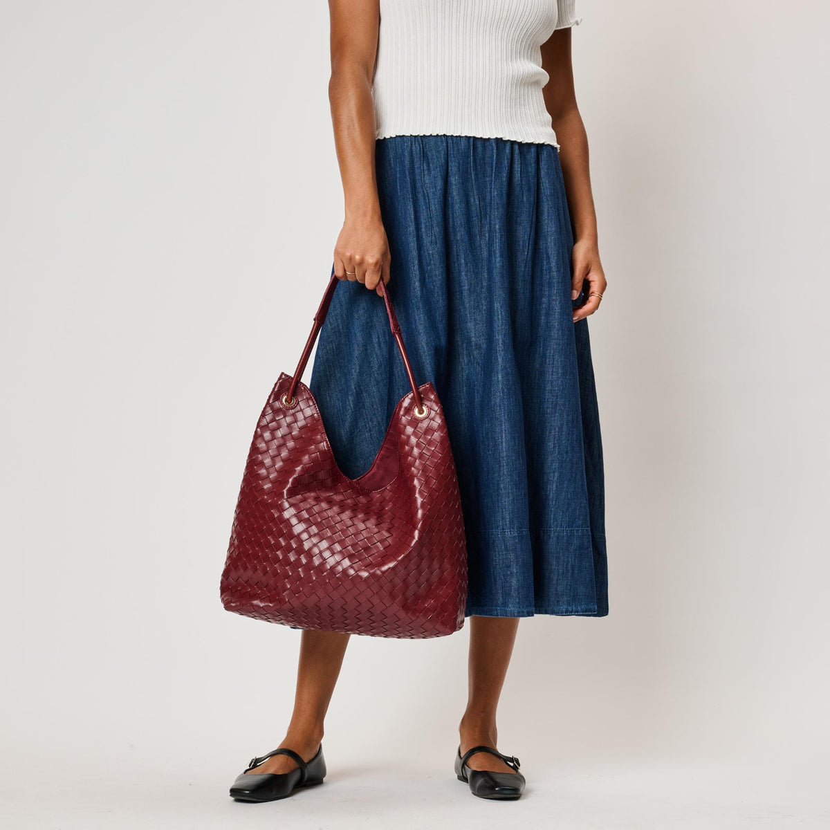 Woman wearing Burgundy Moda Luxe Ezia Hobo 842017142737 View 2 | Burgundy