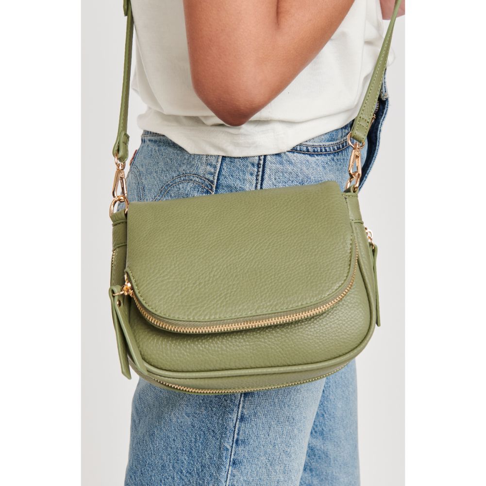 Woman wearing Sage Moda Luxe Diva Crossbody 842017127482 View 2 | Sage