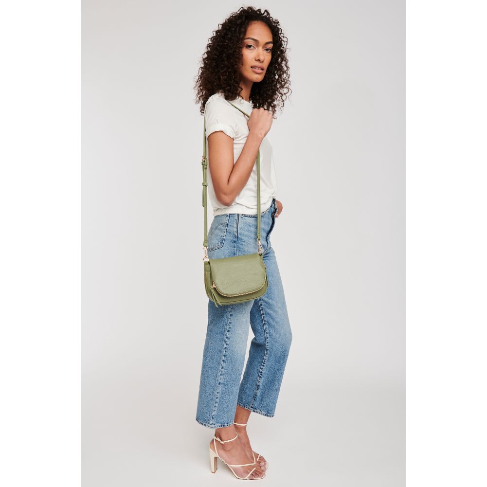 Woman wearing Sage Moda Luxe Diva Crossbody 842017127482 View 3 | Sage